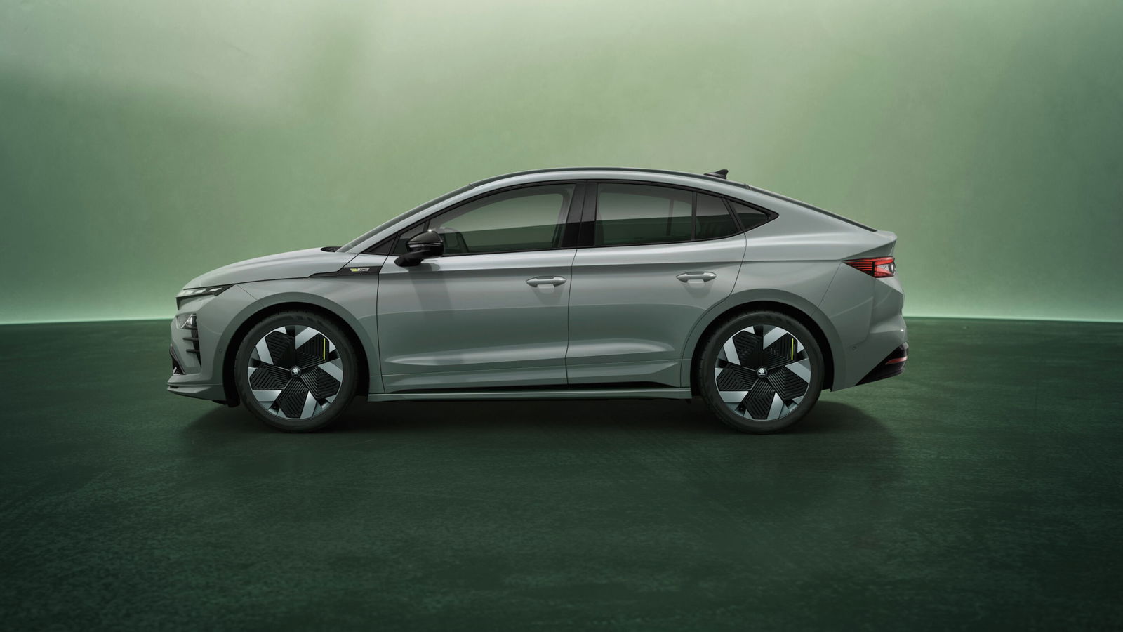 Skoda Enyaq vRS Coupe - side